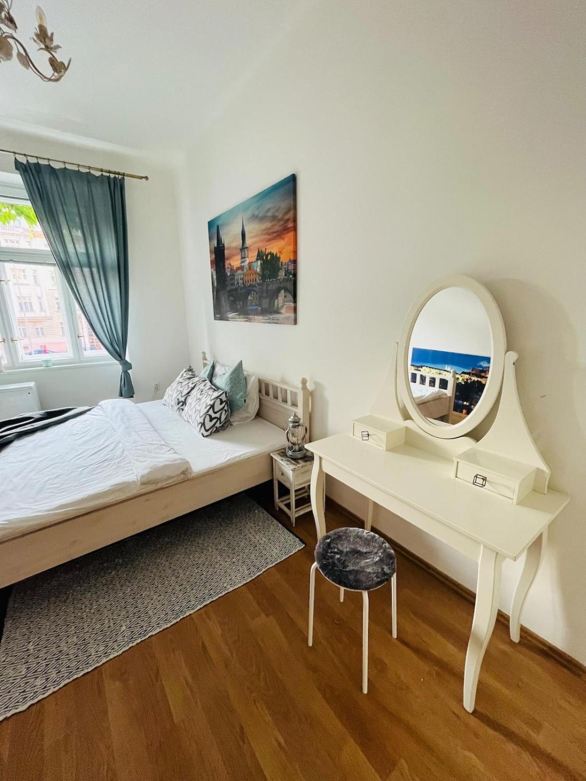 Apartamento Lokalita U Prazskeho Hradu! Praga